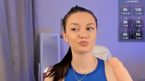 Mia online show from 03-06-25, 07:25