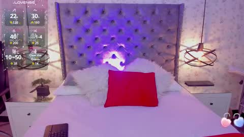 Mia winx  online show from 03-05-25, 10:21