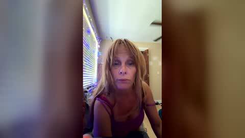 micandbri7482 online show from 05-26-26, 09:33