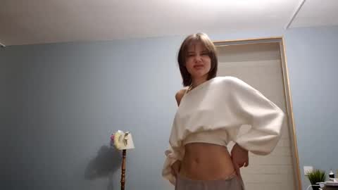 Luna online show from 10-08-25, 04:26