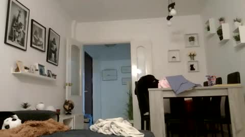 Snapshot of mich6921 chatting on 05-29-26, 10:19 MILO MIAMI online show from 05-29-26, 10:19