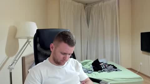 Snapshot of michael_birkin chatting on 12-28-24, 05:03 Michael Birkin online show from 12-28-24, 05:03