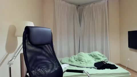 Snapshot of michael_birkin chatting on 01-06-25, 04:04 Michael Birkin online show from 01-06-25, 04:04