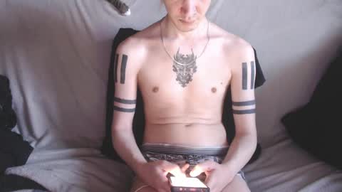 Michael online show from 04-10-26, 04:33