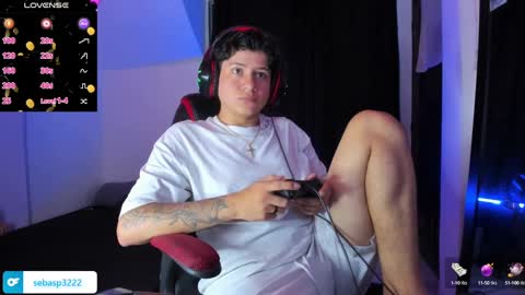 Snapshot of michael_kendall0 chatting on 12-28-24, 12:04 michael independent model  online show from 12-28-24, 12:04