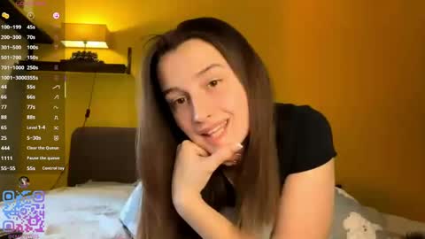 Snapshot of michael_pors chatting on 05-09-26, 02:22 Emily online show from 05-09-26, 02:22