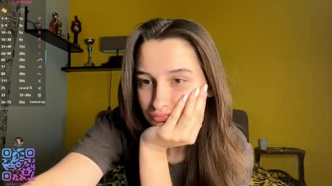 Snapshot of michael_pors chatting on 06-07-26, 01:37 Emily online show from 06-07-26, 01:37