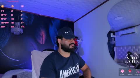 Snapshot of michaelbear_ chatting on 03-18-26, 02:31 Michael online show from 03-18-26, 02:31