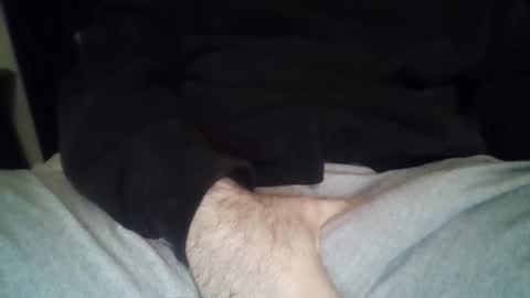 Snapshot of michaelc1214 chatting on 10-28-25, 04:05 michaelc1214 online show from 10-28-25, 04:05