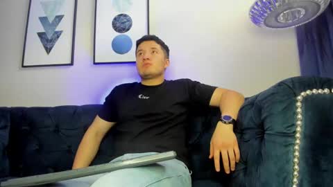 MichaelConnor  online show from 02-18-25, 03:43