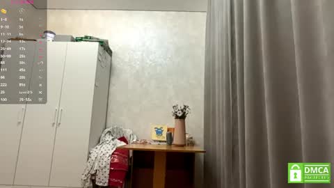 Snapshot of michaeleanidi chatting on 07-28-26, 04:39 Milana online show from 07-28-26, 04:39