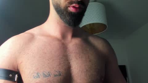 Snapshot of michaelevansx chatting on 12-21-24, 09:04 MichaelEvansx online show from 12-21-24, 09:04