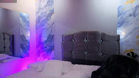 MICHAELL online show from 05-11-26, 02:45