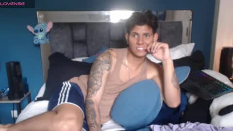 Snapshot of michaellstiffler_1109 chatting on 04-26-26, 04:48 michaell online show from 04-26-26, 04:48