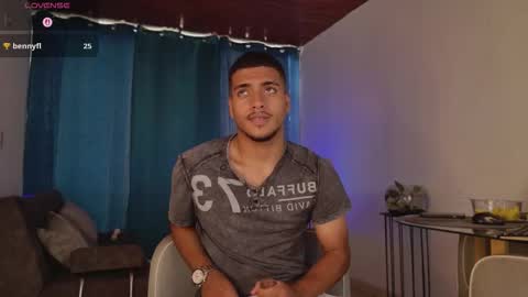 Snapshot of michel_g22 chatting on 01-10-26, 06:20 michel g22 online show from 01-10-26, 06:20