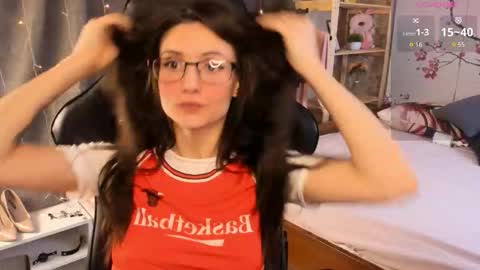 Snapshot of michel_momsen chatting on 12-22-25, 12:02 Michel online show from 12-22-25, 12:02