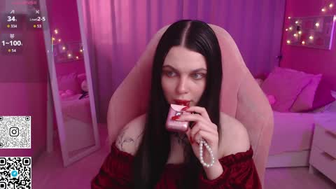 Kate online show from 04-05-26, 01:03