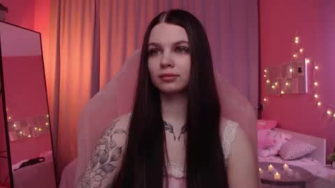 Snapshot of michela_fruet chatting on 05-22-26, 01:02 Kate online show from 05-22-26, 01:02