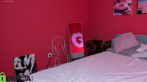 michele_mack online show from 10-05-25, 02:10