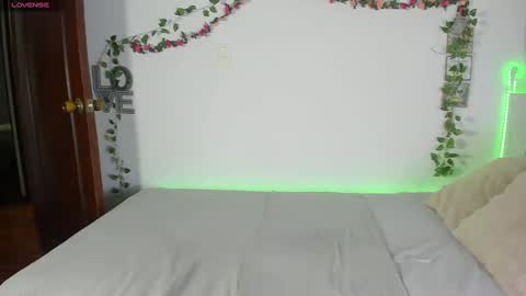 Michell online show from 10-22-25, 11:37