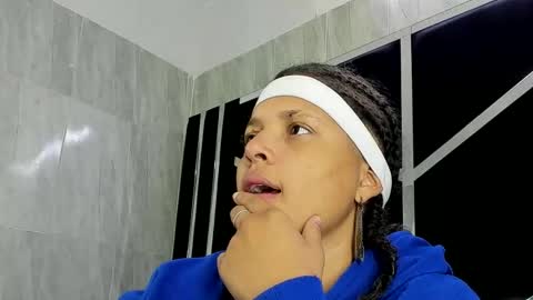 michell_rs online show from 02-04-25, 02:17