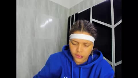 michell_rs online show from 03-03-25, 04:58