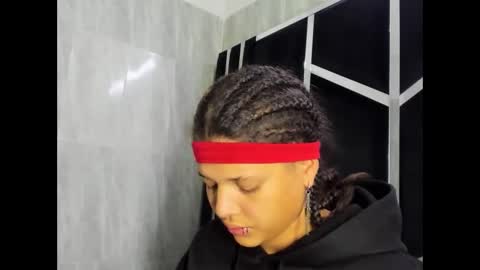 michell_rs online show from 03-11-25, 07:48