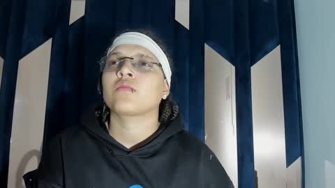 michell_rs online show from 09-10-25, 04:56