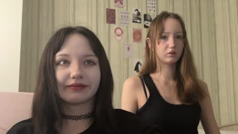 Snapshot of michelle_neely chatting on 09-26-25, 04:49 michelle_neely online show from 09-26-25, 04:49