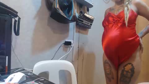 michelle_ux online show from 10-06-25, 07:50