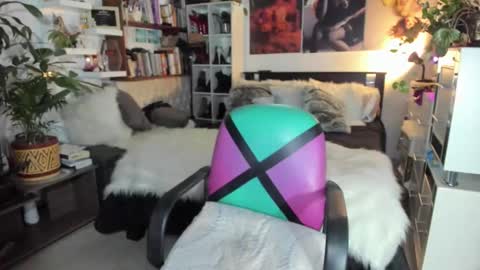 Snapshot of michelleapihel chatting on 01-31-25, 12:28 michelle apihel online show from 01-31-25, 12:28