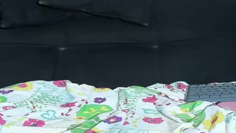 Snapshot of michelledanielss chatting on 02-09-26, 01:15 Michelle daniels online show from 02-09-26, 01:15