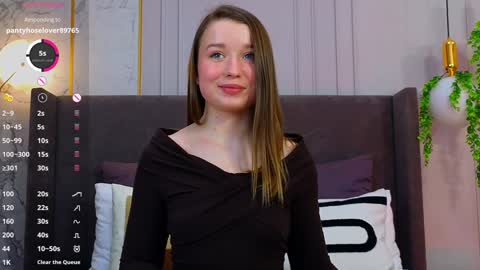 Snapshot of michellehaynes chatting on 01-24-25, 02:19 michelle online show from 01-24-25, 02:19