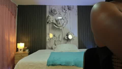 Snapshot of michellepreston_ chatting on 04-25-26, 12:19 michellepreston_ online show from 04-25-26, 12:19