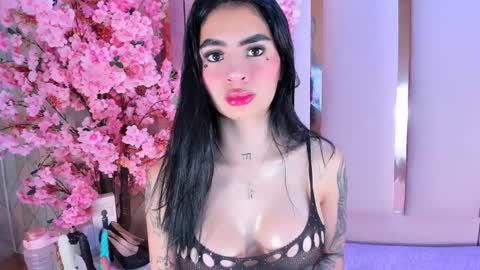 Michelle  online show from 11-24-25, 09:25