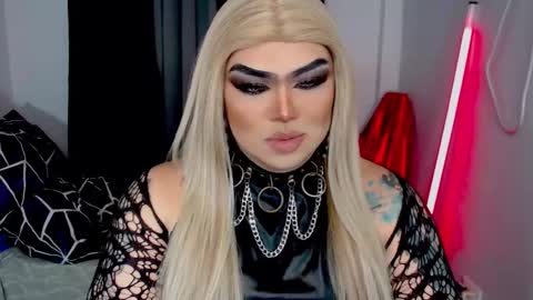 Michelle online show from 12-02-25, 06:58