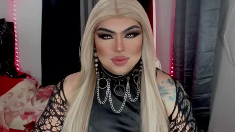 Michelle online show from 12-15-25, 01:10