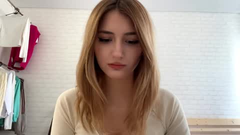 Jenny online show from 05-15-26, 09:16
