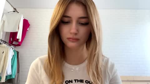 Jenny online show from 05-19-26, 12:22