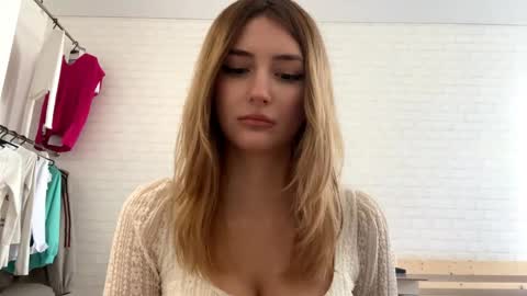 Jenny online show from 05-24-26, 09:58