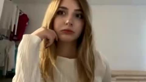 Jenny online show from 05-25-26, 01:28