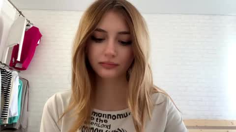Jenny online show from 05-29-26, 11:52