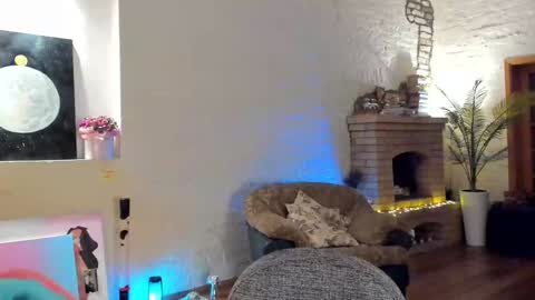 Michi online show from 12-12-24, 12:38