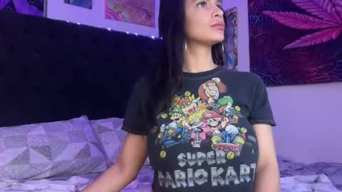 Snapshot of micielo87 chatting on 02-09-26, 09:57 Skye online show from 02-09-26, 09:57