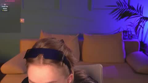 Micky online show from 03-26-26, 06:35