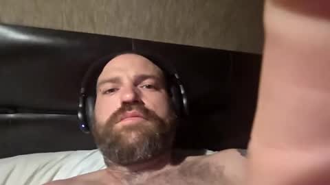 Snapshot of mickeybobby6969 chatting on 10-29-25, 09:11 mickeybobby6969 online show from 10-29-25, 09:11