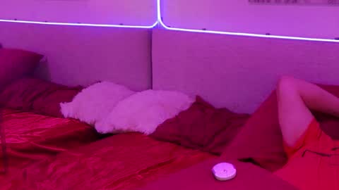 Snapshot of mickeyshyne69 chatting on 01-25-25, 07:28 Mickey online show from 01-25-25, 07:28