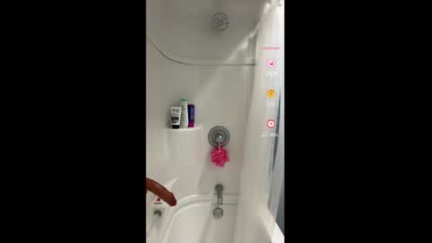 Snapshot of mickeyshyne69 chatting on 02-10-25, 11:57 Mickey online show from 02-10-25, 11:57