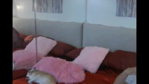 Snapshot of mickeyshyne69 chatting on 02-27-25, 03:58 Mickey online show from 02-27-25, 03:58