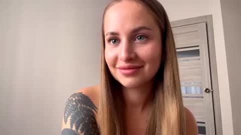 Snapshot of micky_blush chatting on 07-02-26, 06:41 Micky online show from 07-02-26, 06:41